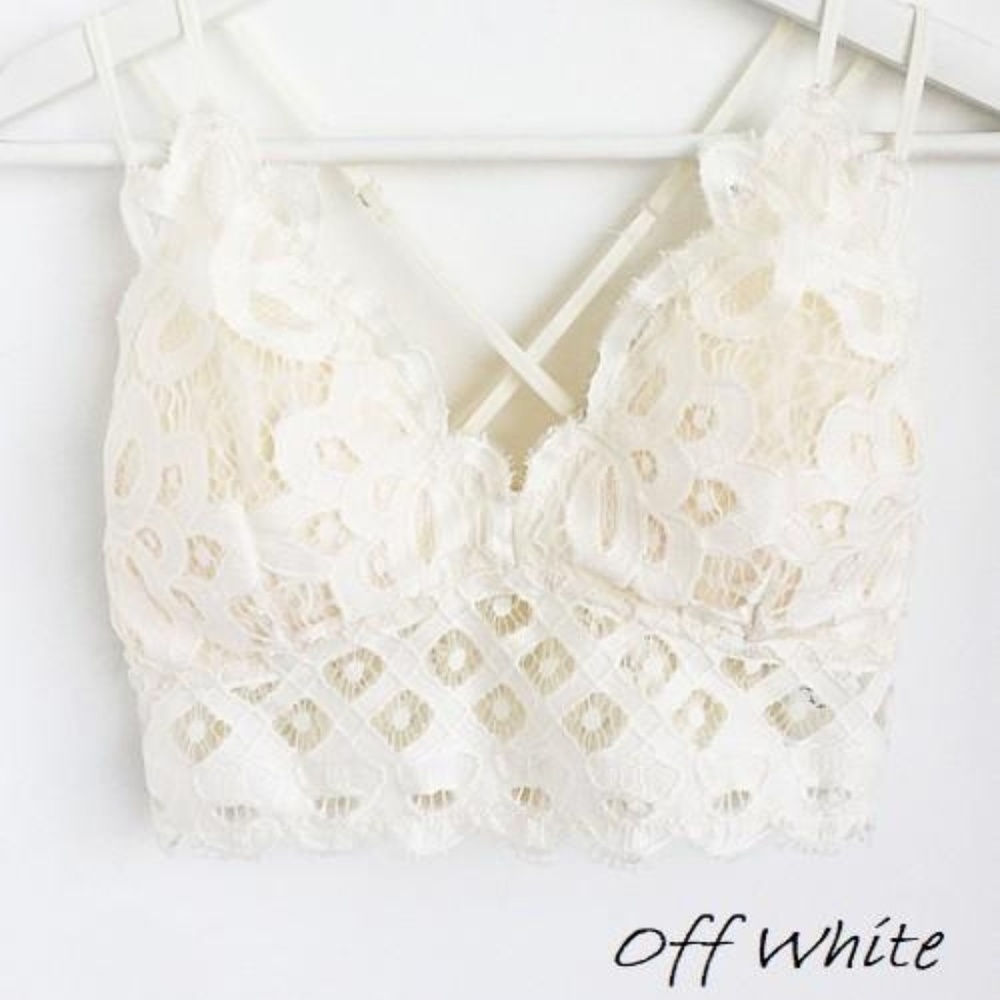 Queen's Lace Bralette in Off White